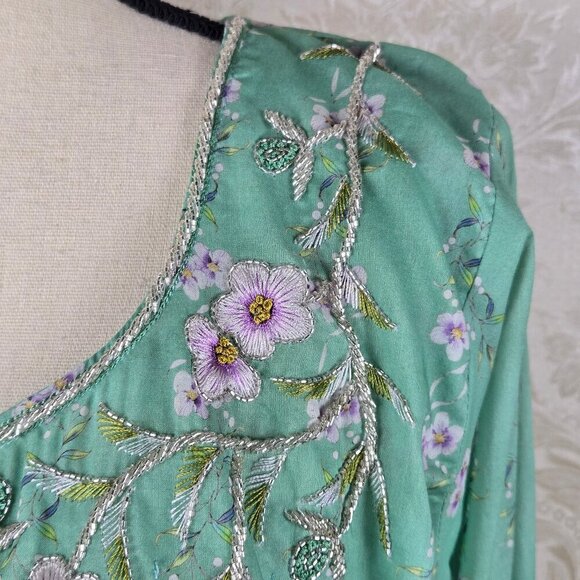 Handmade Light Green Floral Caftan Embroidered Beaded Detail Front Sleeves - Picture 4 of 15